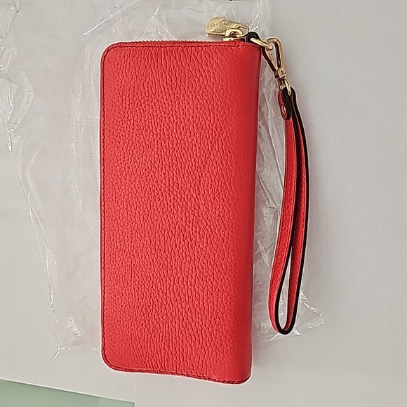 MK Wallet - Picture 3 of 8